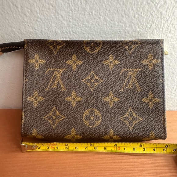 Louis Vuitton Brown Monogram Poche Toilette 15 Cosmetic Bag - Picture 11 of 12